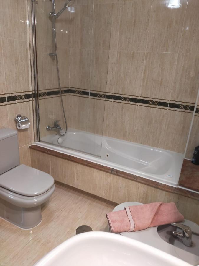Estudio Tipo Loft En El Centro De Mugardos Luaran gambar